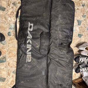 Dakine tailgate cover for mountain bikes